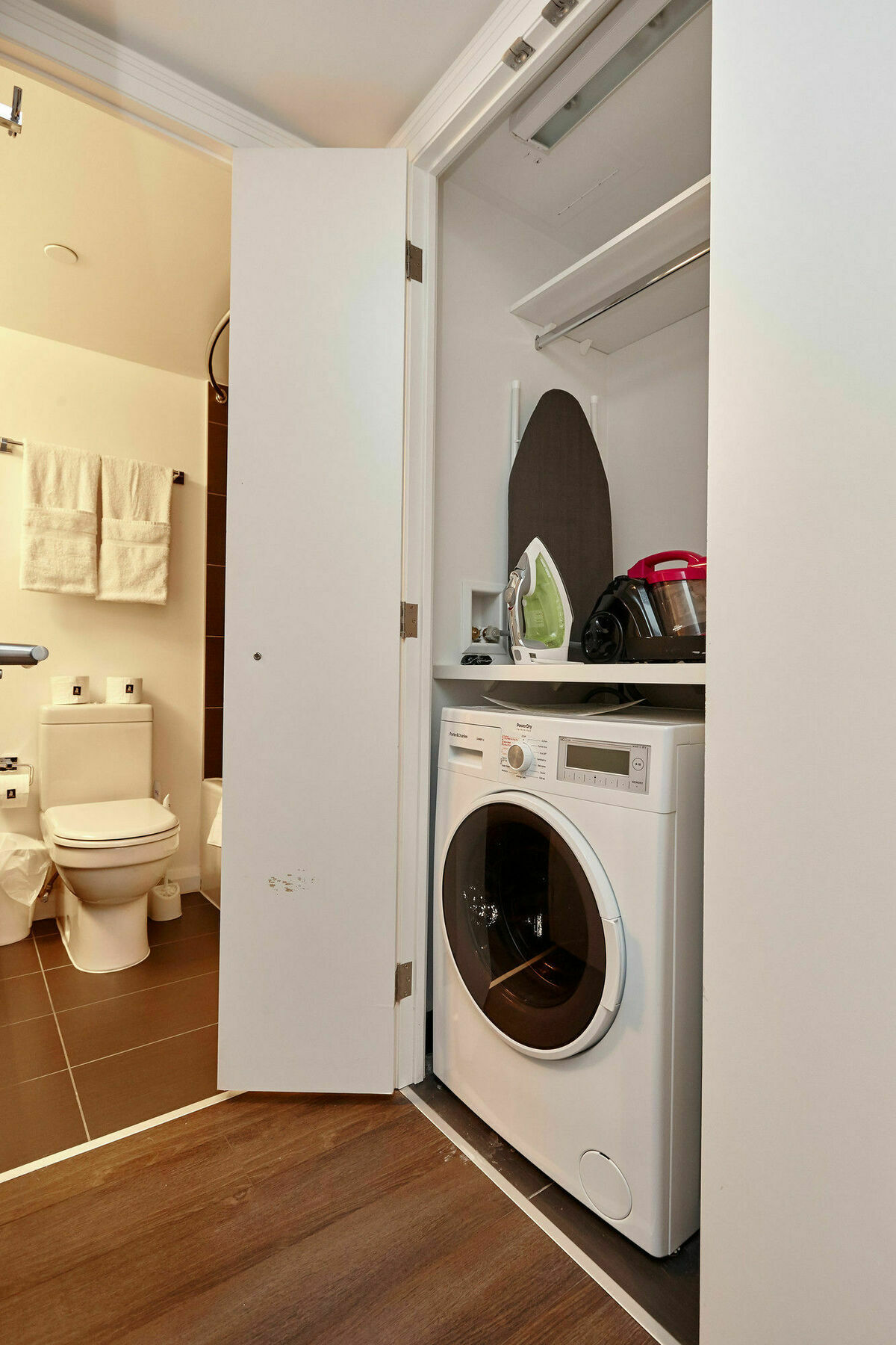 Atlas Suites - Yorkville Furnished Apartments Toronto Exterior foto